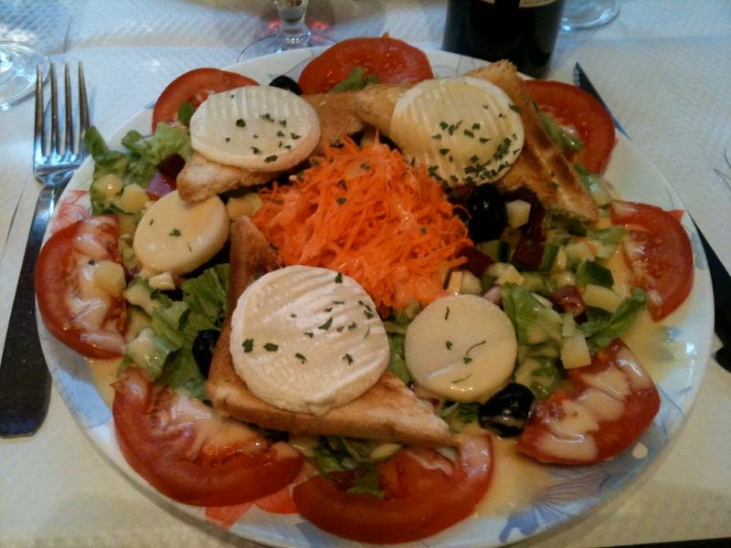 Salada chèvre chaud